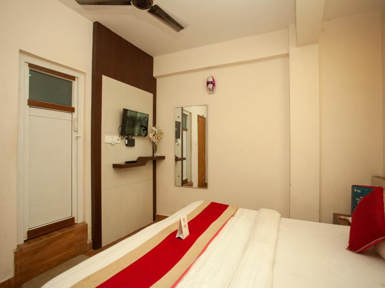 Oyo 219 Hotel Royal Kusum Kathmandu Exterior photo